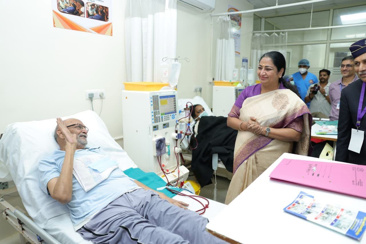 सेवा भारती डायलिसिस सेंटर वढ़ेरा भवन में निशुल्क डायलिसिस का दिल्ली की मुख्य मंत्री जी द्वारा शुभारंभ